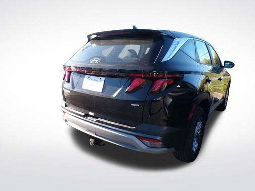 Phantom Black 2026 Hyundai TUCSON SE