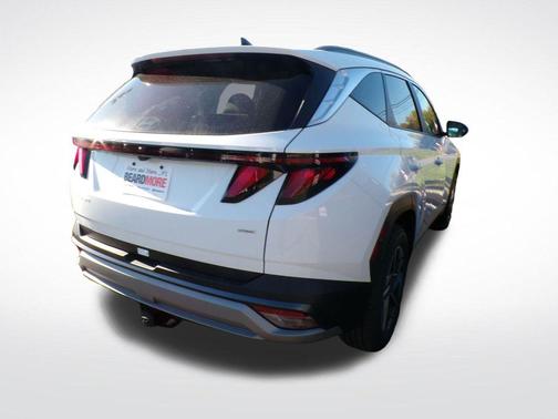 White Pearl 2026 Hyundai TUCSON SEL