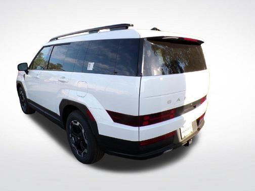 White 2027 Hyundai SANTA FE SEL