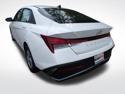 Serenity White Pearl 2026 Hyundai ELANTRA SE