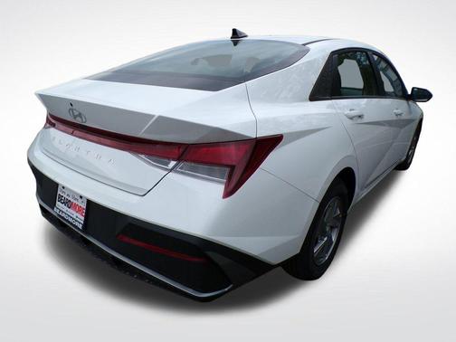 Serenity White Pearl 2026 Hyundai ELANTRA SE
