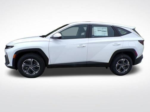 Pearl 2026 Hyundai TUCSON Hybrid Blue SE