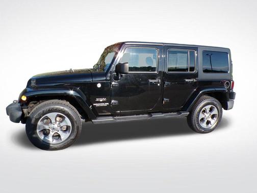 Black Clearcoat 2017 Jeep Wrangler Unlimited Sahara