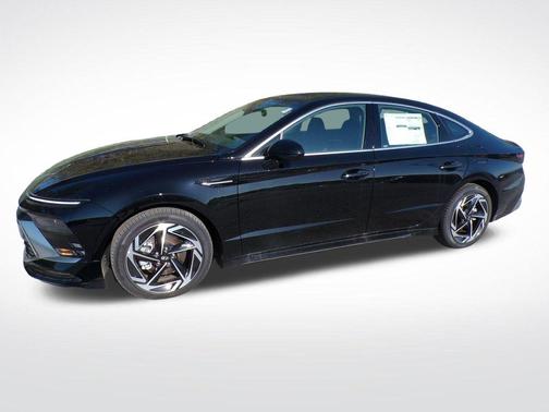 Black 2026 Hyundai SONATA SEL Sport
