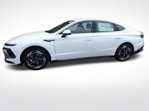 White 2026 Hyundai SONATA SEL Sport