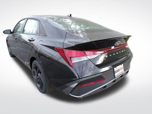 Black 2026 Hyundai ELANTRA SEL Sport
