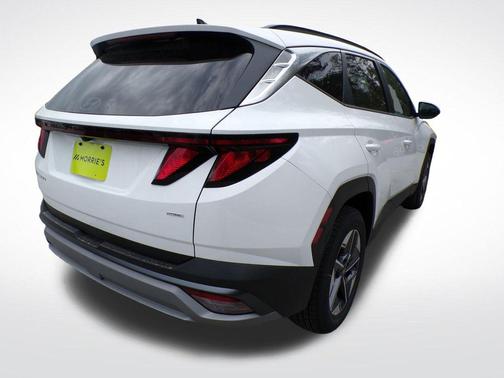 White Pearl 2026 Hyundai TUCSON SEL