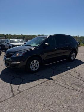 Tungsten Metallic 2015 Chevrolet Traverse LS