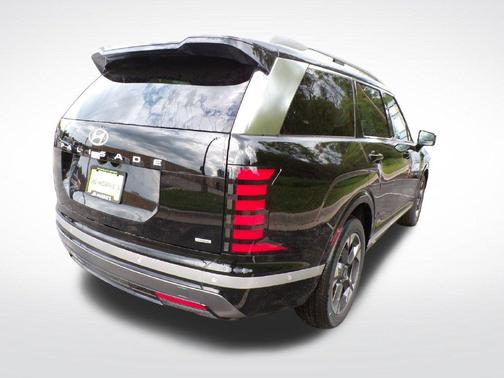 Abyss Black Pearl 2026 Hyundai PALISADE Limited