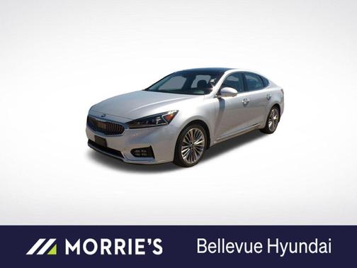 Silky Silver 2017 Kia Cadenza SX Limited