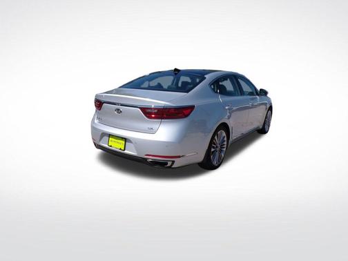 Silky Silver 2017 Kia Cadenza SX Limited