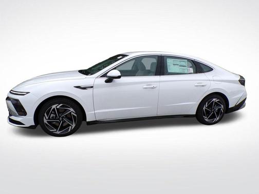 White 2026 Hyundai SONATA SEL Sport
