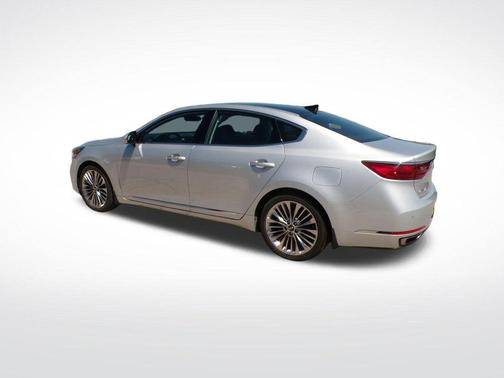 Silky Silver 2017 Kia Cadenza SX Limited