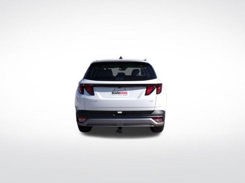 White Pearl 2026 Hyundai TUCSON SE