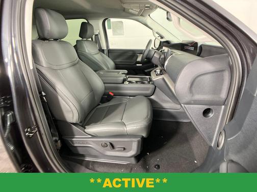 Dark Matter Gray Metallic 2026 Ford Expedition Active