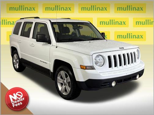 Bright White Clearcoat 2014 Jeep Patriot Latitude