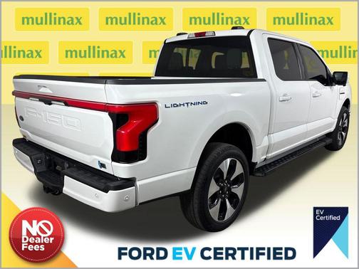 Star White Metallic Tri-Coat 2023 Ford F-150 Lightning Platinum