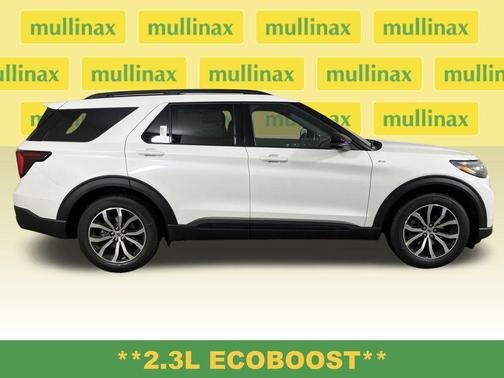 Star White Metallic Tri-Coat 2026 Ford Explorer ST-Line