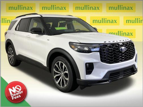 Star White Metallic Tri-Coat 2026 Ford Explorer ST-Line