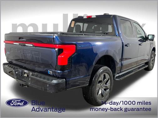 2023 Ford F-150 Lightning LARIAT