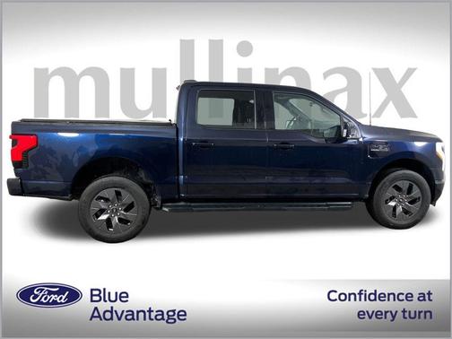 2023 Ford F-150 Lightning LARIAT