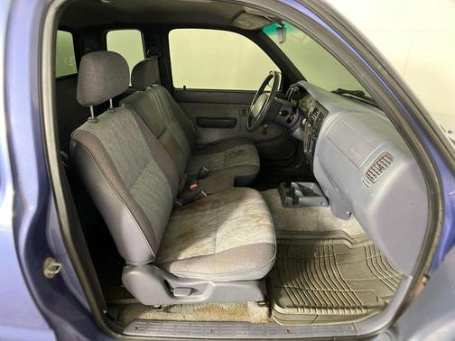 1999 Toyota Tacoma Base