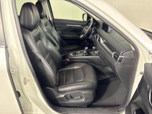 Snowflake White Pearl Mica 2022 Mazda CX-5 2.5 S Preferred Package