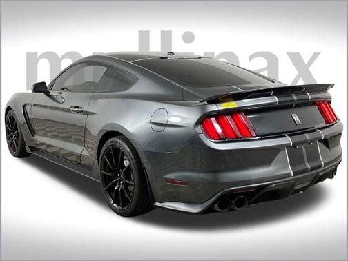2017 Ford Shelby GT350 Base