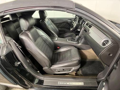 2014 Ford Mustang V6 Premium