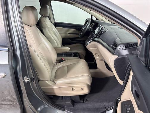 Forest Mist Metallic 2018 Honda Odyssey EX