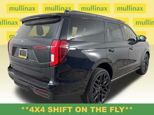 Agate Black Metallic 2026 Ford Expedition Platinum