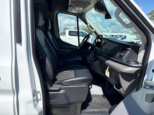 Oxford White 2026 Ford Transit-250 Base