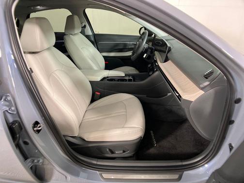 2024 Hyundai SONATA Hybrid Limited