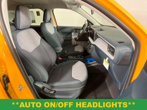 Orange Fury Metallic Tri-Coat 2026 Ford Maverick XLT