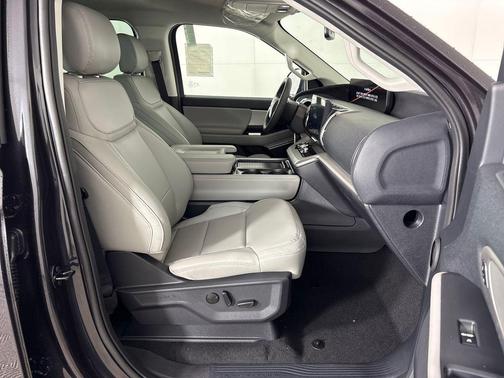 Dark Matter Gray Metallic 2026 Ford Expedition Max Active 4x2