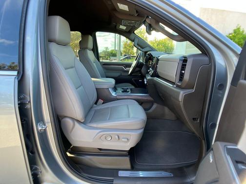 2025 GMC Sierra 2500 SLT