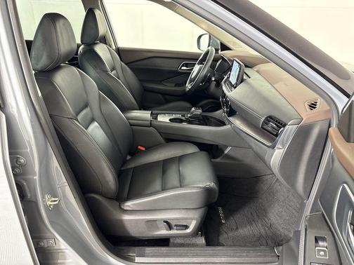 Boulder Gray Pearl 2021 Nissan Rogue SL