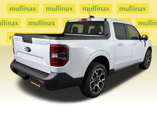 Space White Metallic 2026 Ford Maverick Lariat