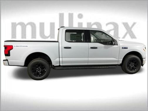 2025 Ford F-150 Lightning XLT