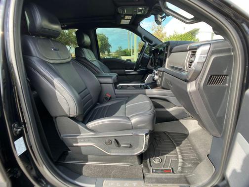 2025 Ford F-350 Platinum