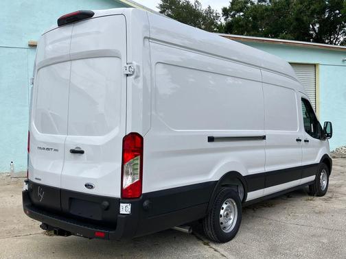 2025 Ford Transit-350 Base