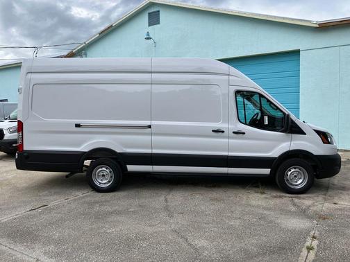 2025 Ford Transit-350 Base
