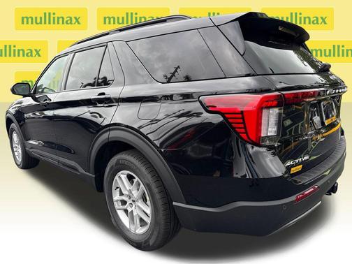 Black Metallic 2026 Ford Explorer Active
