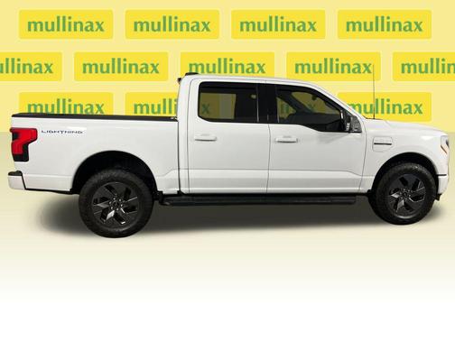 2023 Ford F-150 Lightning XLT