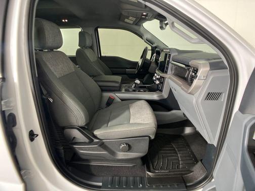 2023 Ford F-150 Lightning XLT