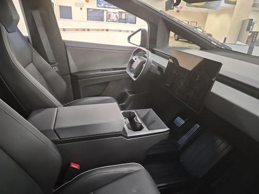 2024 Tesla Cybertruck Base