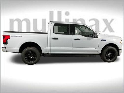 2025 Ford F-150 Lightning XLT