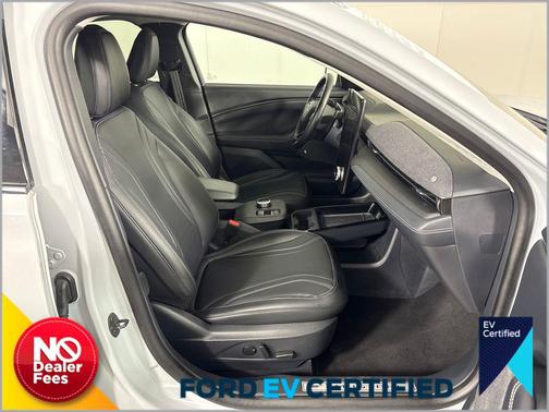 Space White Metallic 2023 Ford Mustang Mach-E Premium