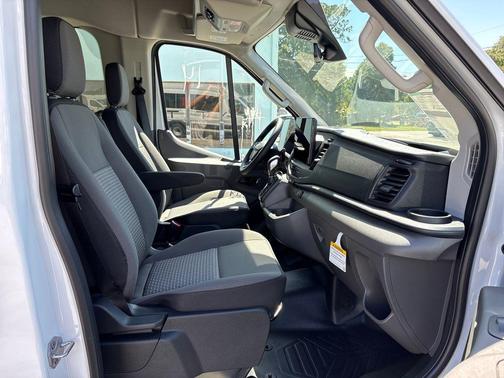 Oxford White 2026 Ford Transit-350 XL