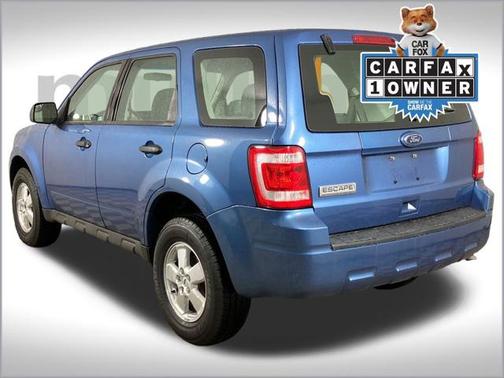 2010 Ford Escape XLS